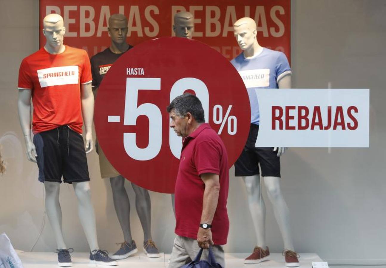 Los descuentos se adelantan en Córdoba a las rebajas de verano