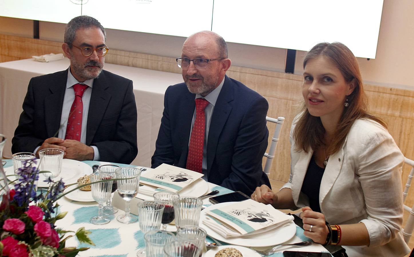 Cena homenaje a Juan Eslava Galán, ganador del XIX Premio Joaquín Romero Murube (y II)