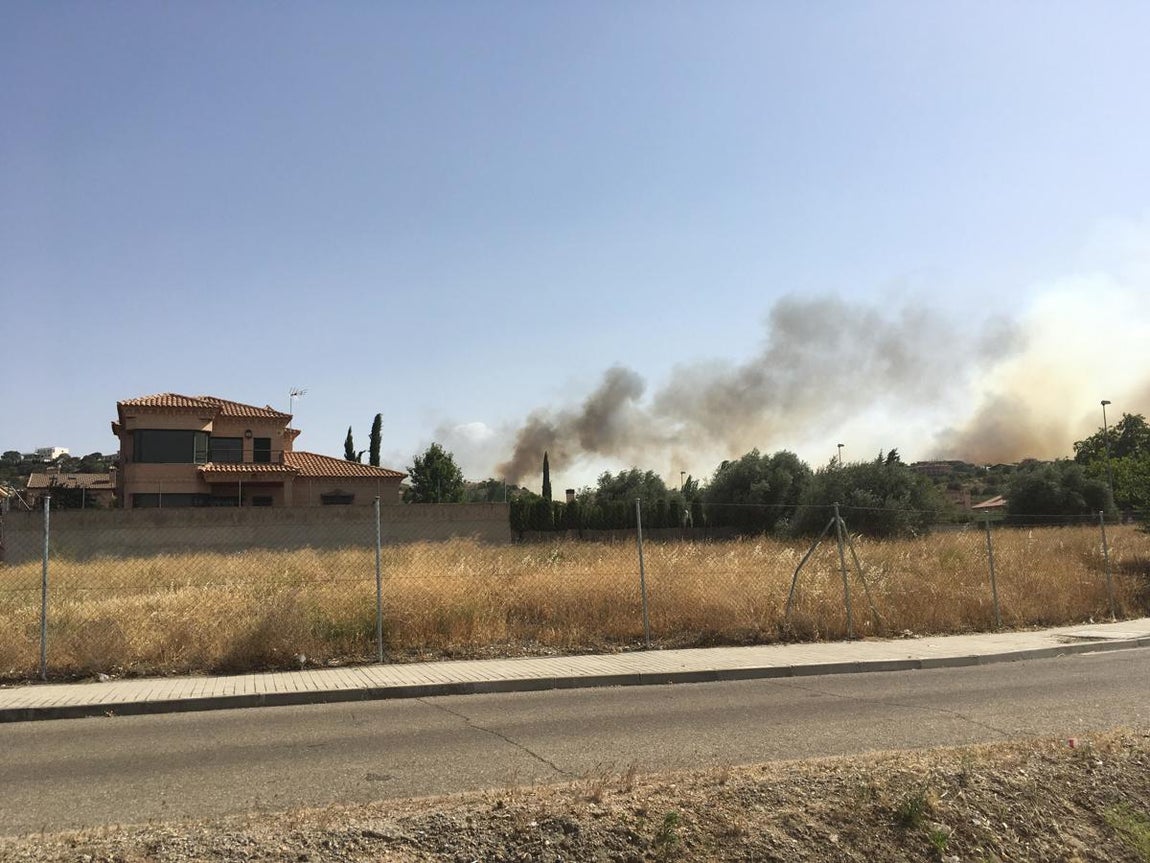 Las imágenes del incendio de la urbanización Montesión de Toledo