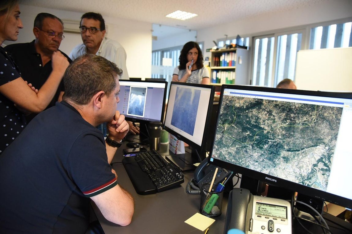 Las imágenes del incendio de la urbanización Montesión de Toledo