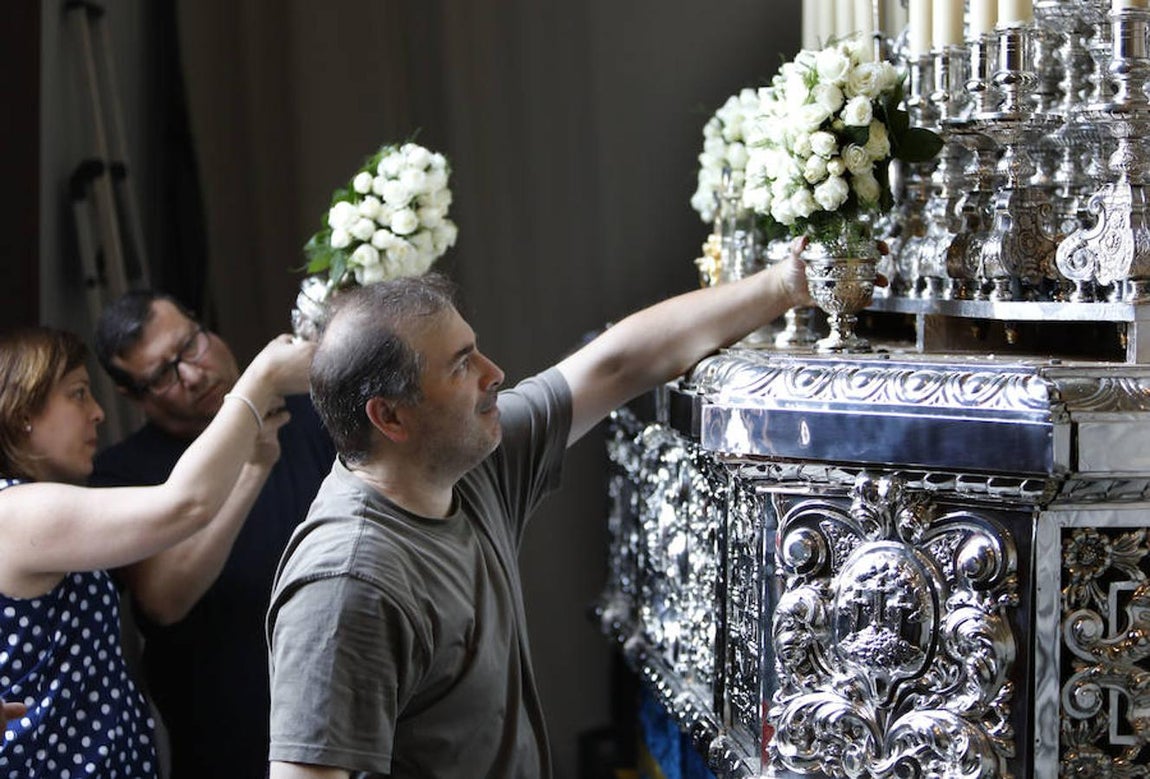 En imágenes, los preparativos de la procesión por el Año Jubilar del Sagrado Corazón