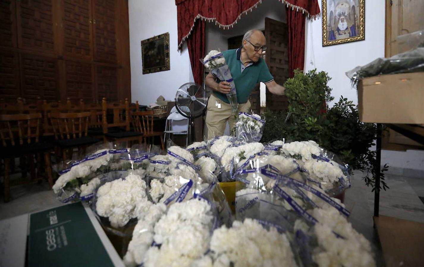 En imágenes, los preparativos de la procesión por el Año Jubilar del Sagrado Corazón