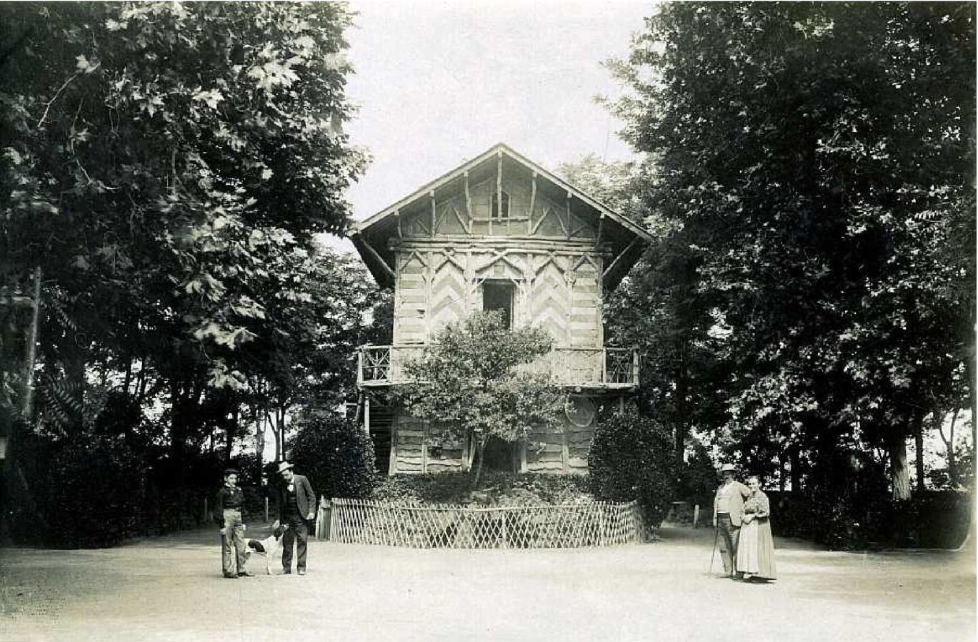 La Casa de Corcho y el estanque delantero a principios del siglo XX. Archivo Municipal de Toledo. Col. Luis Alba. 