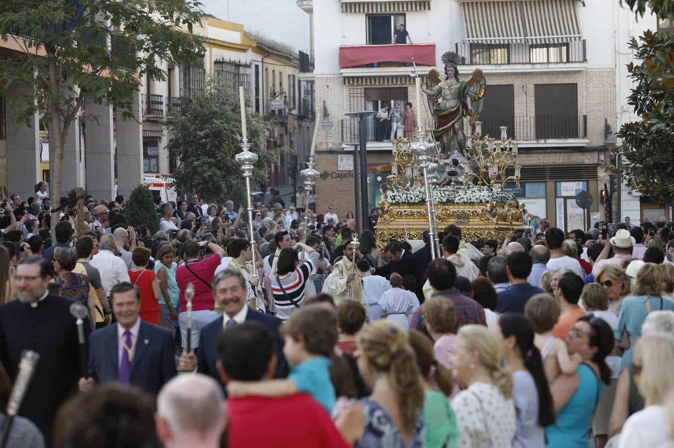 La procesión jubilar del Sagrado Corazón de Jesús en Córdoba, en imágenes