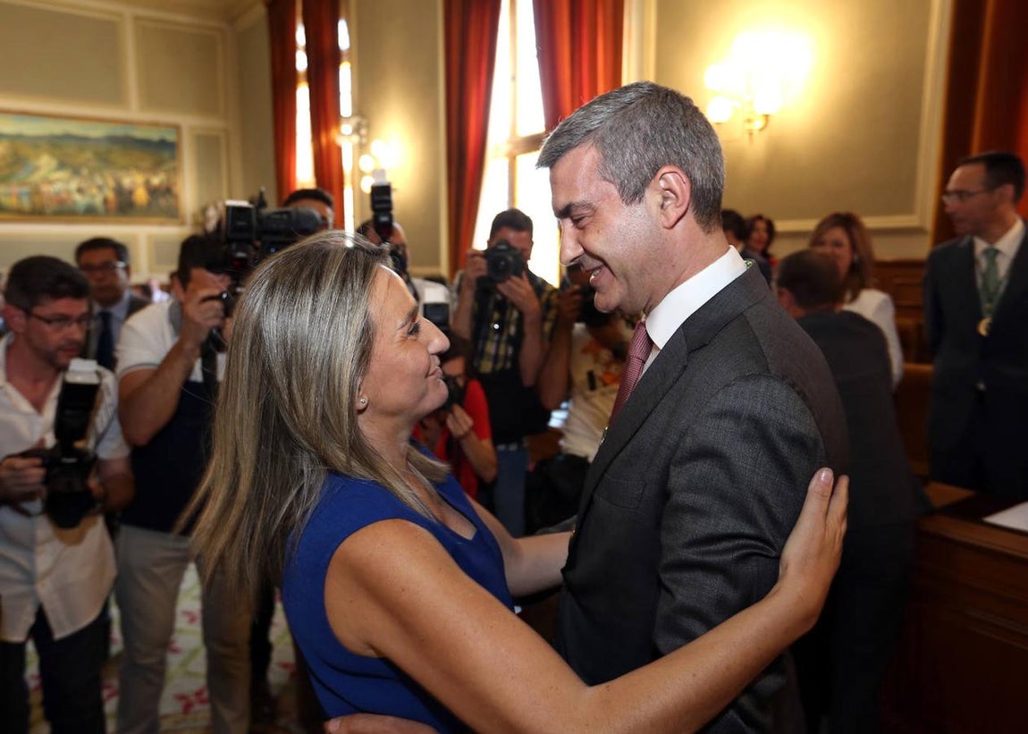 Gutiérrez toma posesión como presidente de la Diputación de Toledo