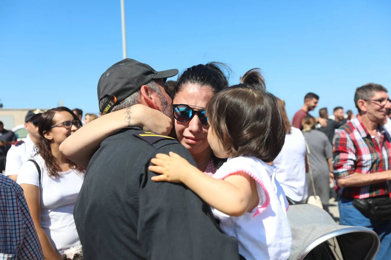 Las fotos de la despedida a la fragata Canarias