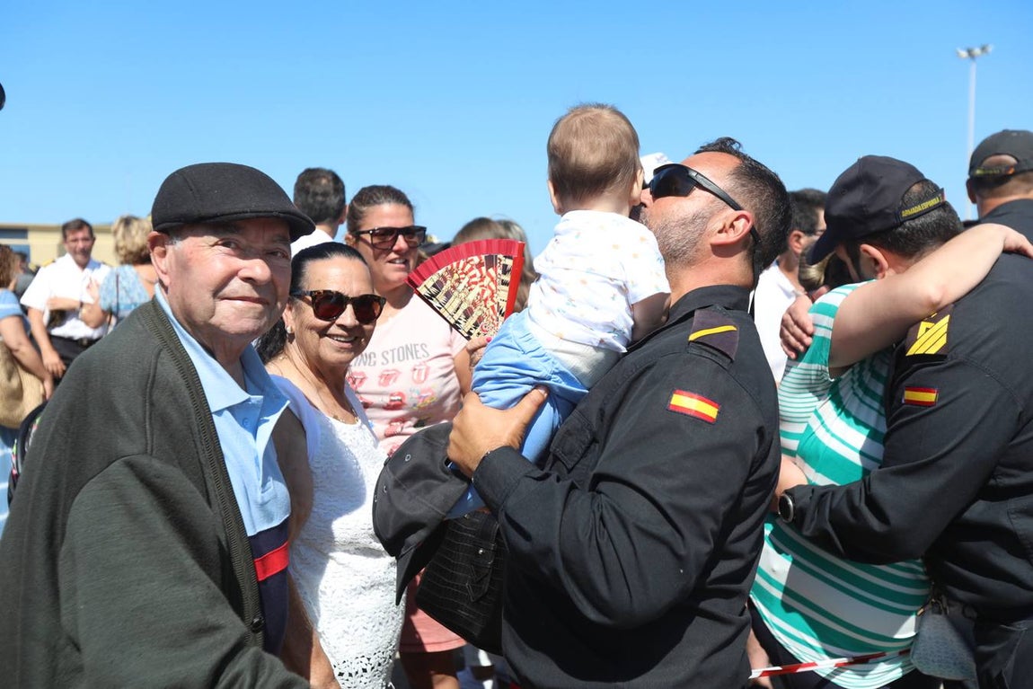 Las fotos de la despedida a la fragata Canarias