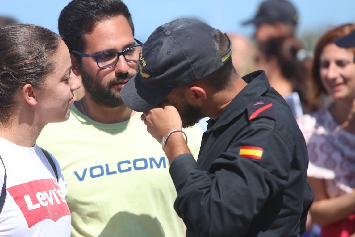 Las fotos de la despedida a la fragata Canarias