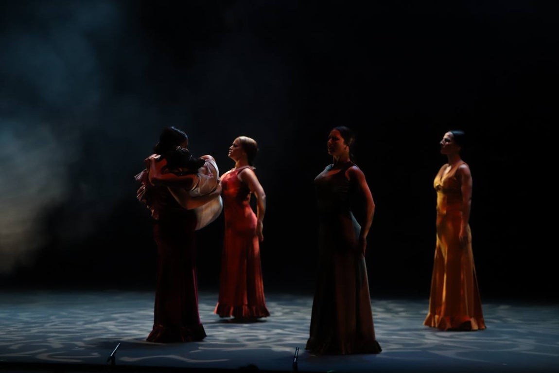 Festival de la Guitarra de Córdoba: la danza de Mercedes Ruiz, en imágenes