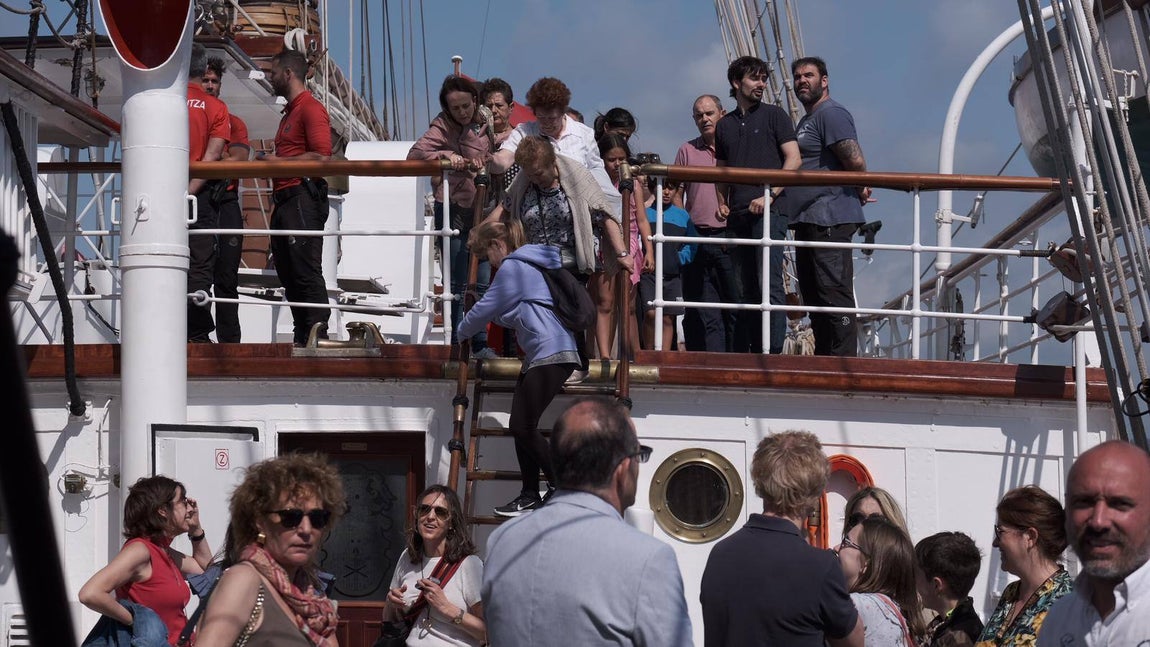 FOTOS: Elcano visita Getxo