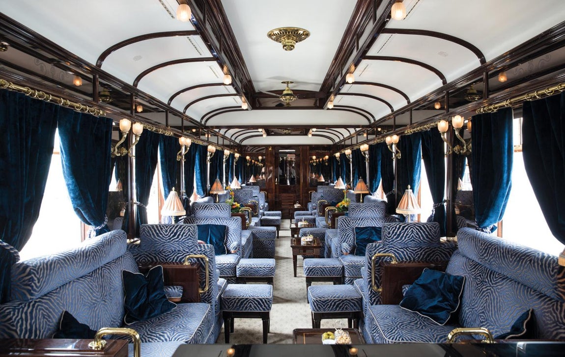 Venice Orient Express. "Lo imposible no puede haber sucedido; por tanto, lo imposible tiene que ser posible, a pesar de las apariencias", dilucidó el agudo detective Hércules Poirot a bordo del Oriet Express (1934) en la novela homónima de Agatha Christie