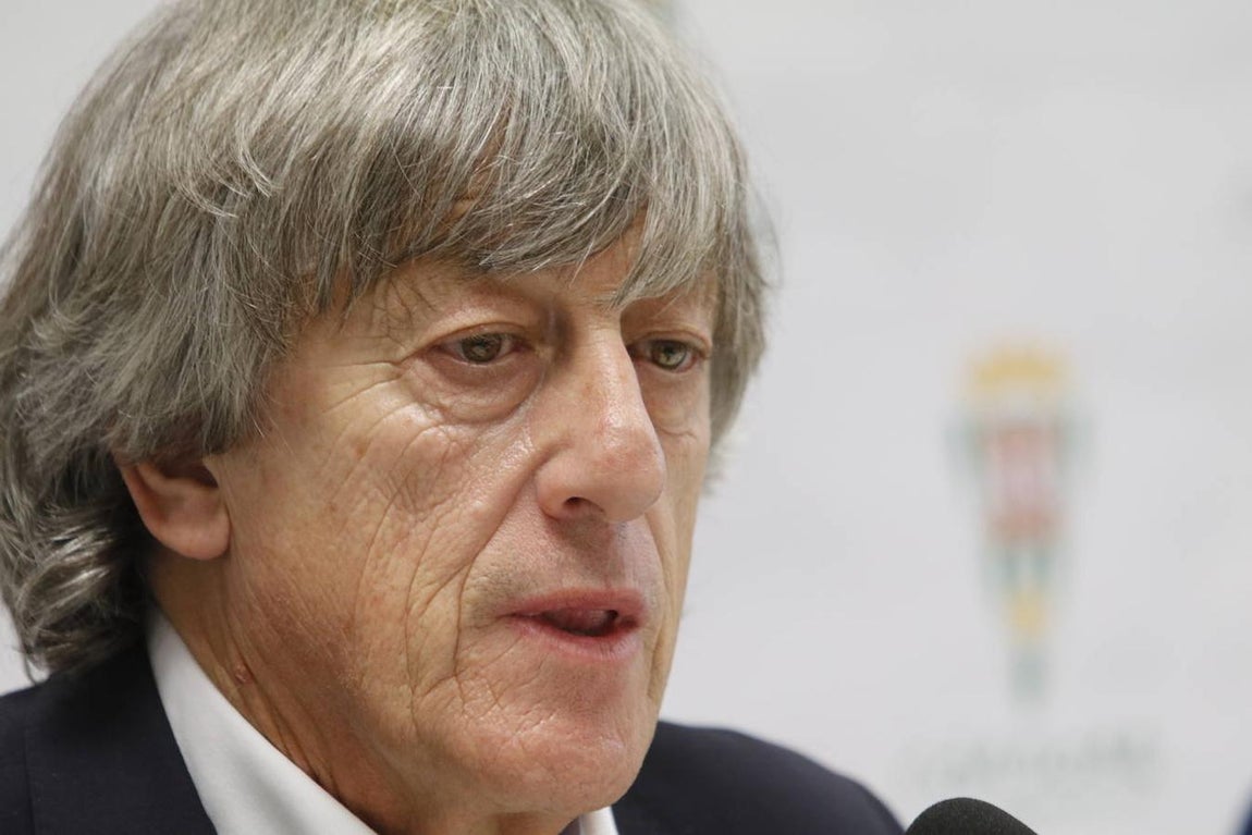 El día uno de Enrique Martín, en imágenes