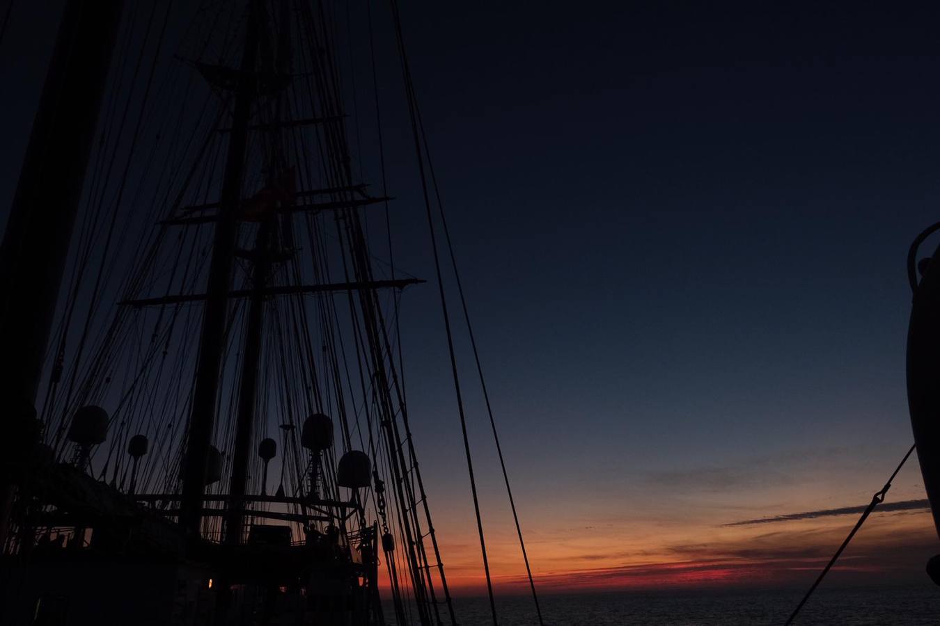 Fotos: Se acerca el fin del crucero de instrucción para la dotación de Elcano