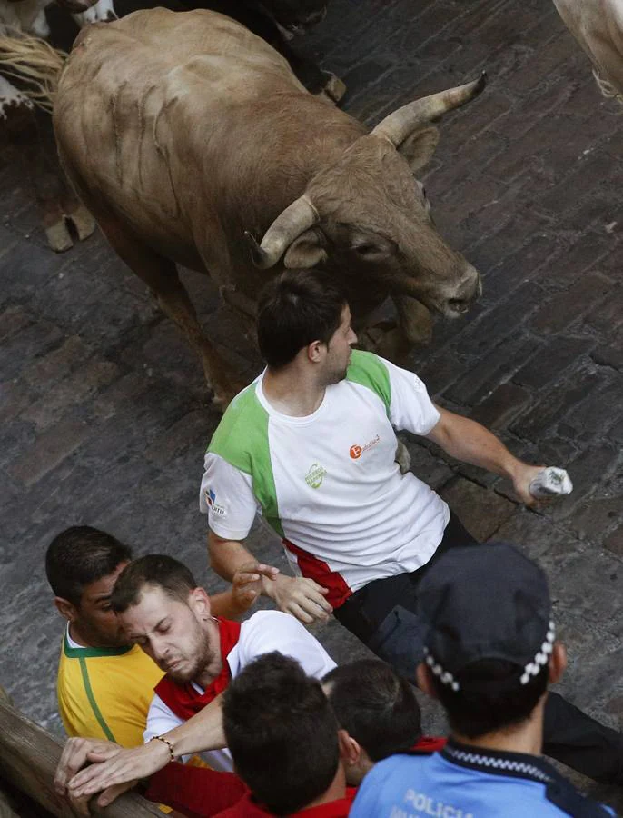 En FOTOS, el encierro de San Fermín con los toros de Núñez del Cuvillo