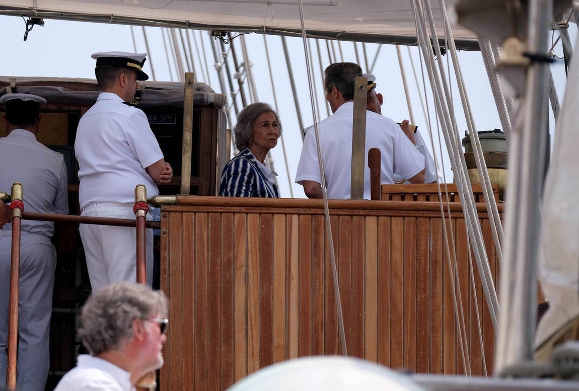 FOTOS: El Juan Sebastián de Elcano arriba en Marín en el 91 crucero de instrucción