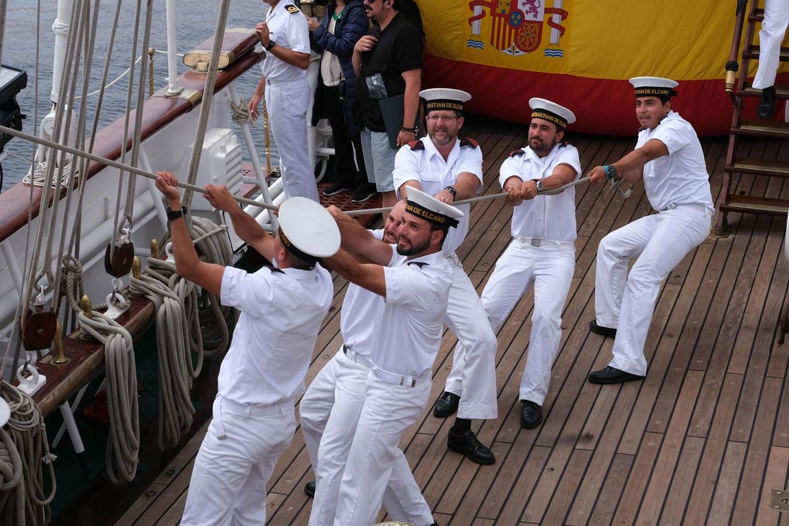 FOTOS: El Juan Sebastián de Elcano arriba en Marín en el 91 crucero de instrucción