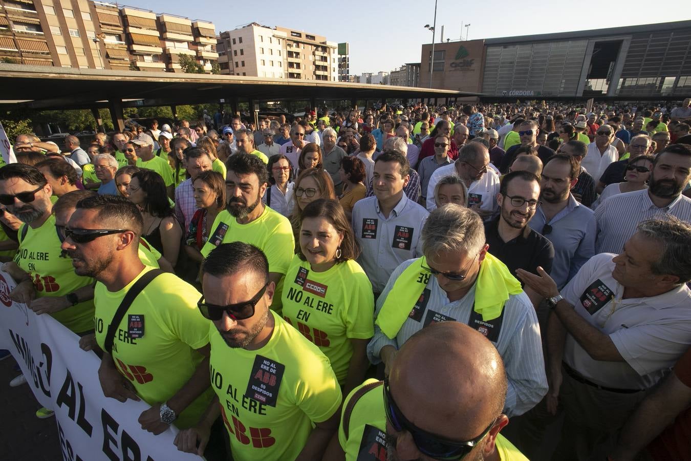 La manifestación contra el ERE en ABB Córdoba, en imágenes