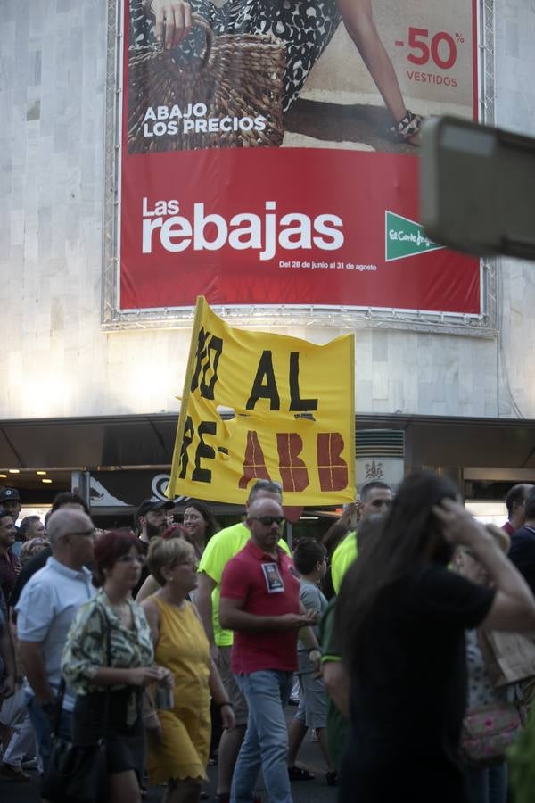 La manifestación contra el ERE en ABB Córdoba, en imágenes