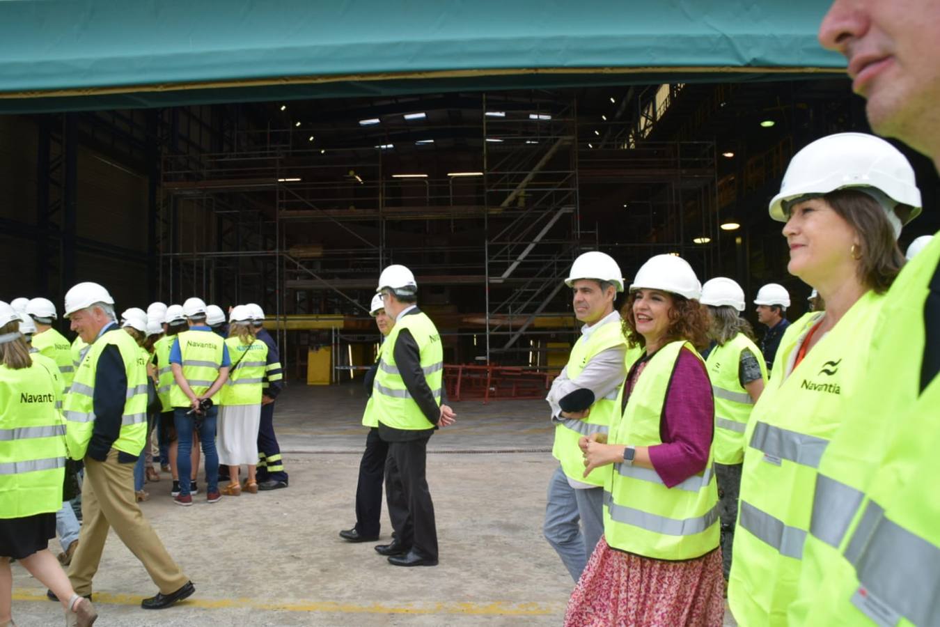 María Jesús Montero y el delegado del Gobierno en Andalucía visitan el astillero de Navantia en San Fernando