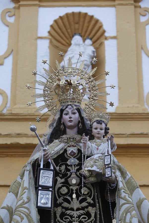 La procesión de la Virgen del Carmen de Puerta Nueva en Córdoba, en imágenes