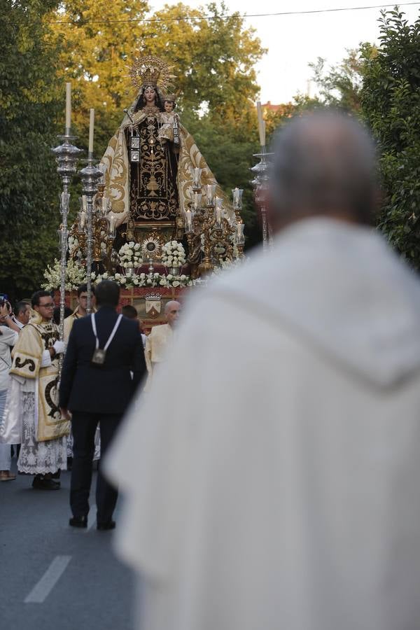 La procesión de la Virgen del Carmen de Puerta Nueva en Córdoba, en imágenes
