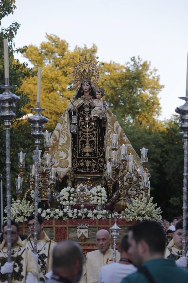 La procesión de la Virgen del Carmen de Puerta Nueva en Córdoba, en imágenes