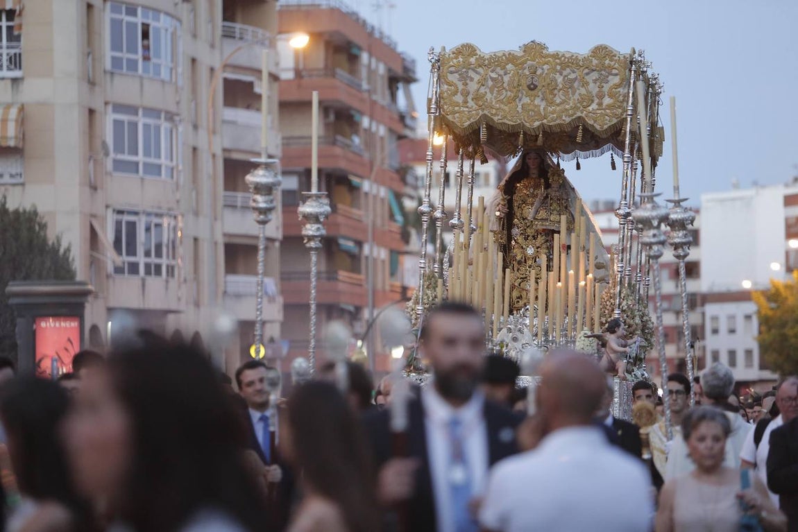La procesión de la Virgen del Carmen de San Cayetano en Córdoba, en imágenes