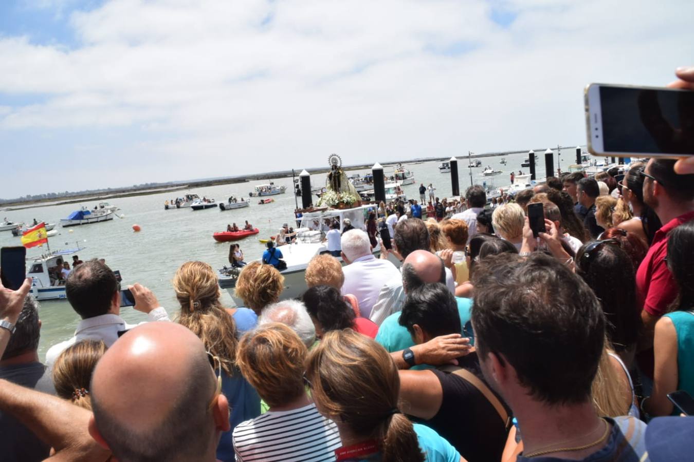 Procesión de la Virgen del Carmen por San Fernando