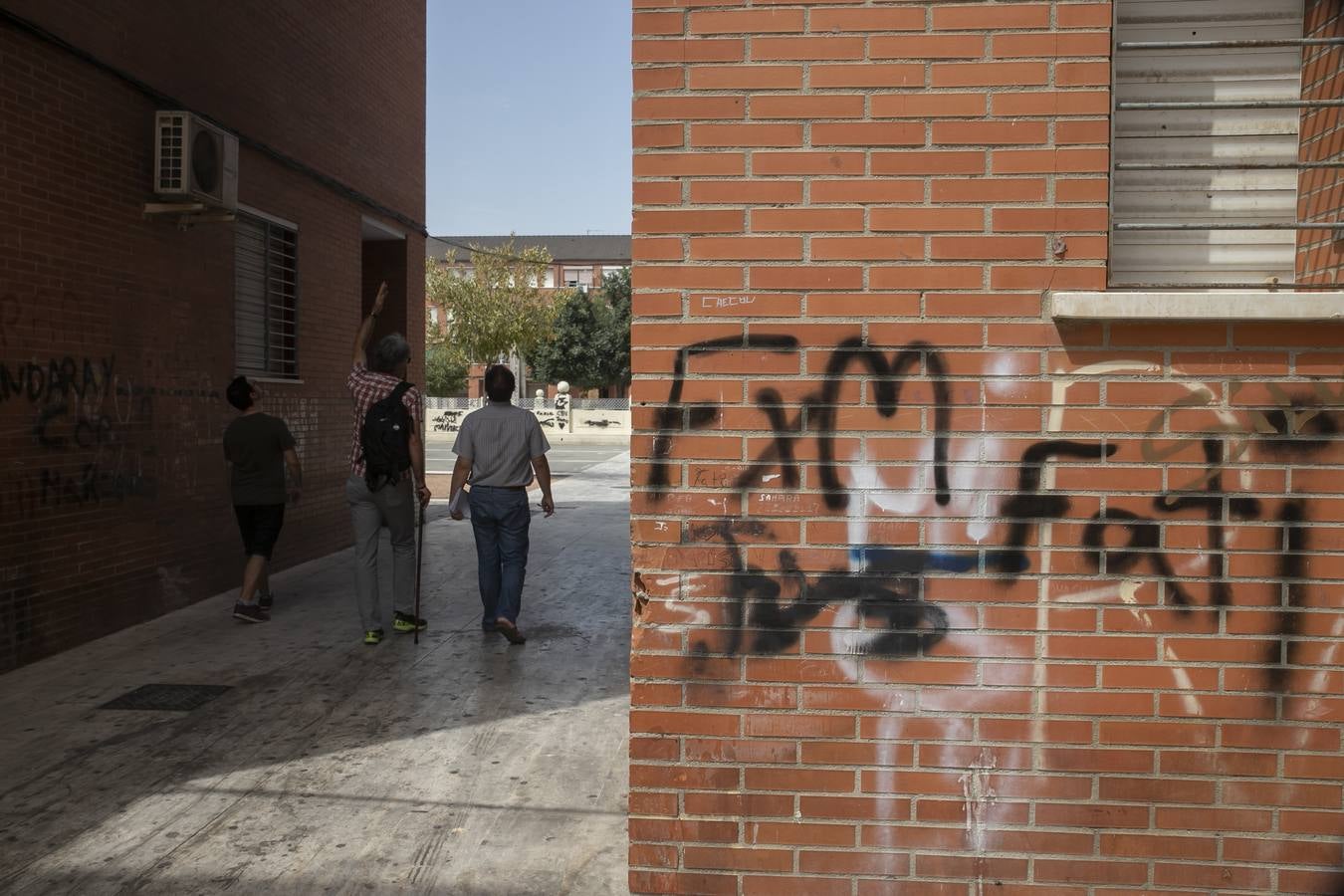 Un día en el barrio cordobés de Las Moreras, en imágenes