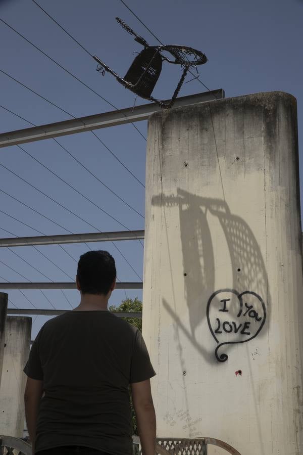 Un día en el barrio cordobés de Las Moreras, en imágenes