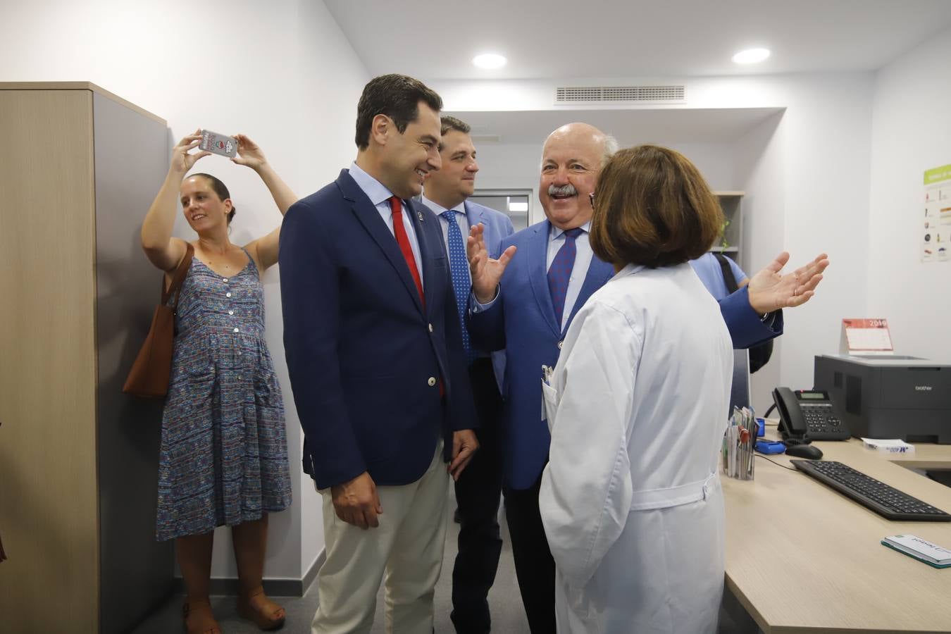 La inauguración del centro de salud de avenida América de Córdoba, en imágenes