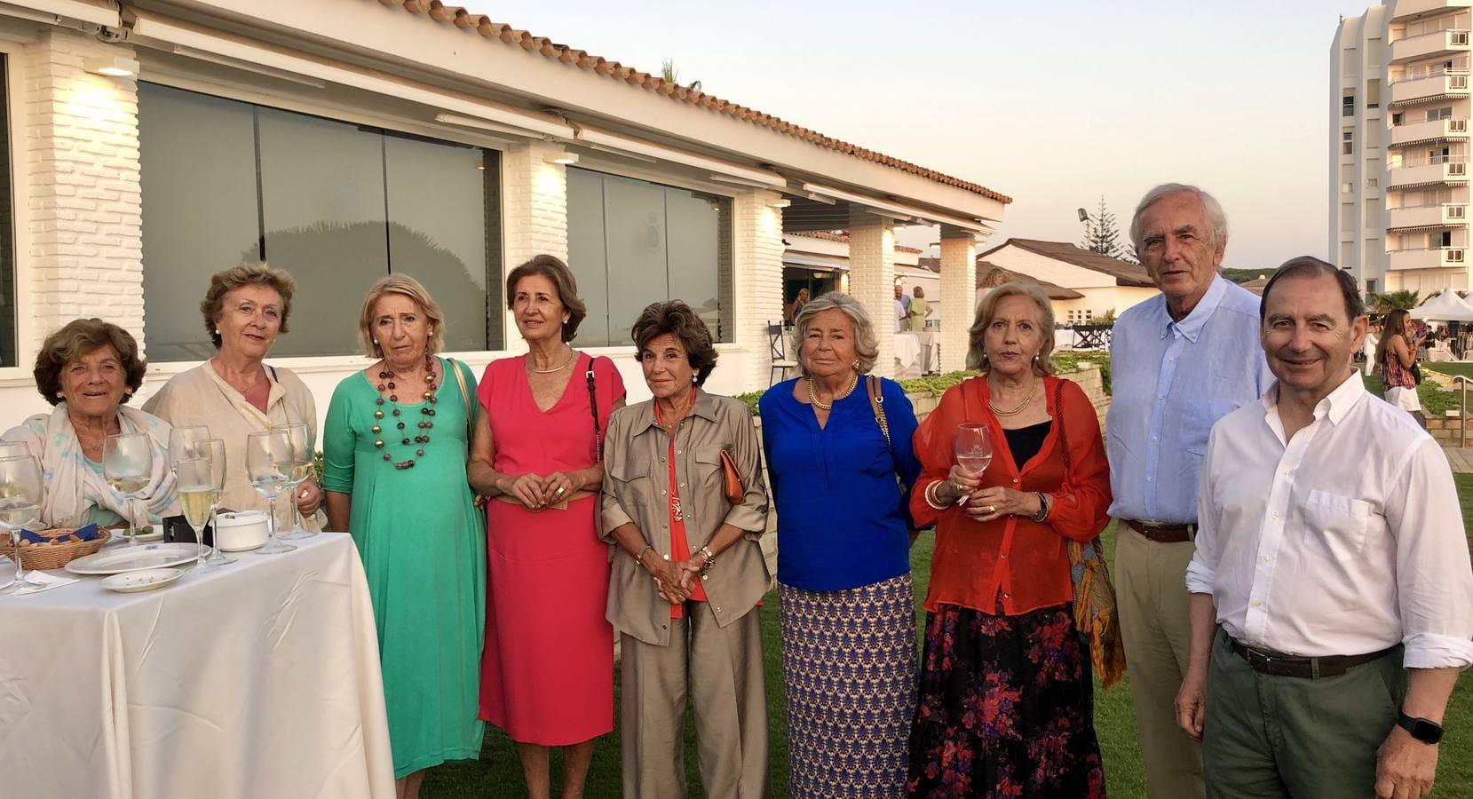 Gloria Fernández Moreno, Juliana Albarrán, María Luisa Quiroga, Emi Fernández, Mariti Llorente, Cruz Vargas, Pilar Castaño, Manuel Canvas y Joaquín Giraldez. 