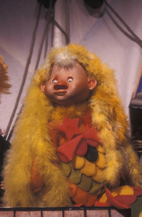 Hada Vídeo. Una marioneta con una memoria prodigiosa, especialista en videos. Del programa «La bola de cristal» su frase era «Me importa un watio... ¡giliwatio!».