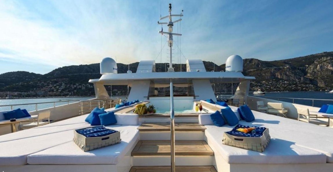 Serenity. Ocupa 72 m de eslora y 13 de manga y en sus cubiertas caben todos los lujos y comodidades imaginables