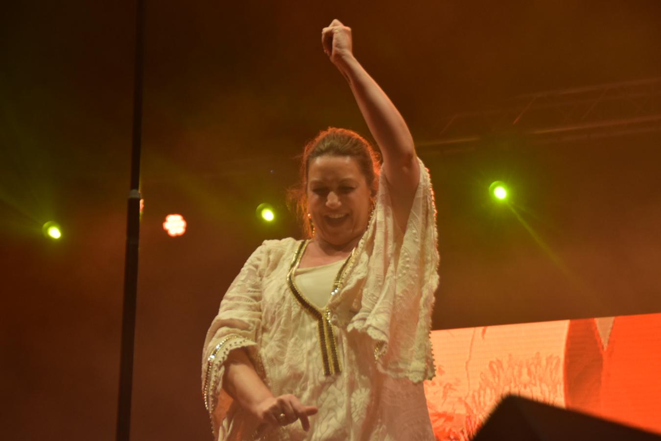 Fotos: Niña Pastori presenta en San Fernando &#039;Bajo tus alas&#039;