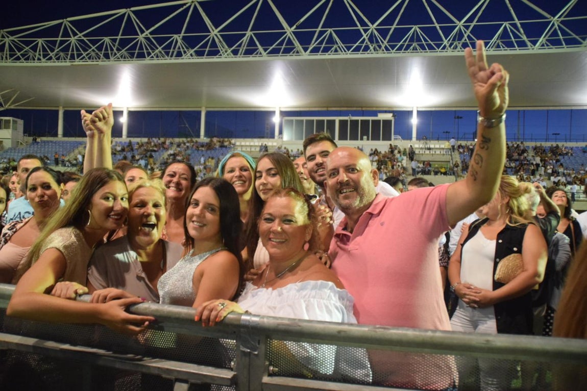 Fotos: Niña Pastori presenta en San Fernando &#039;Bajo tus alas&#039;