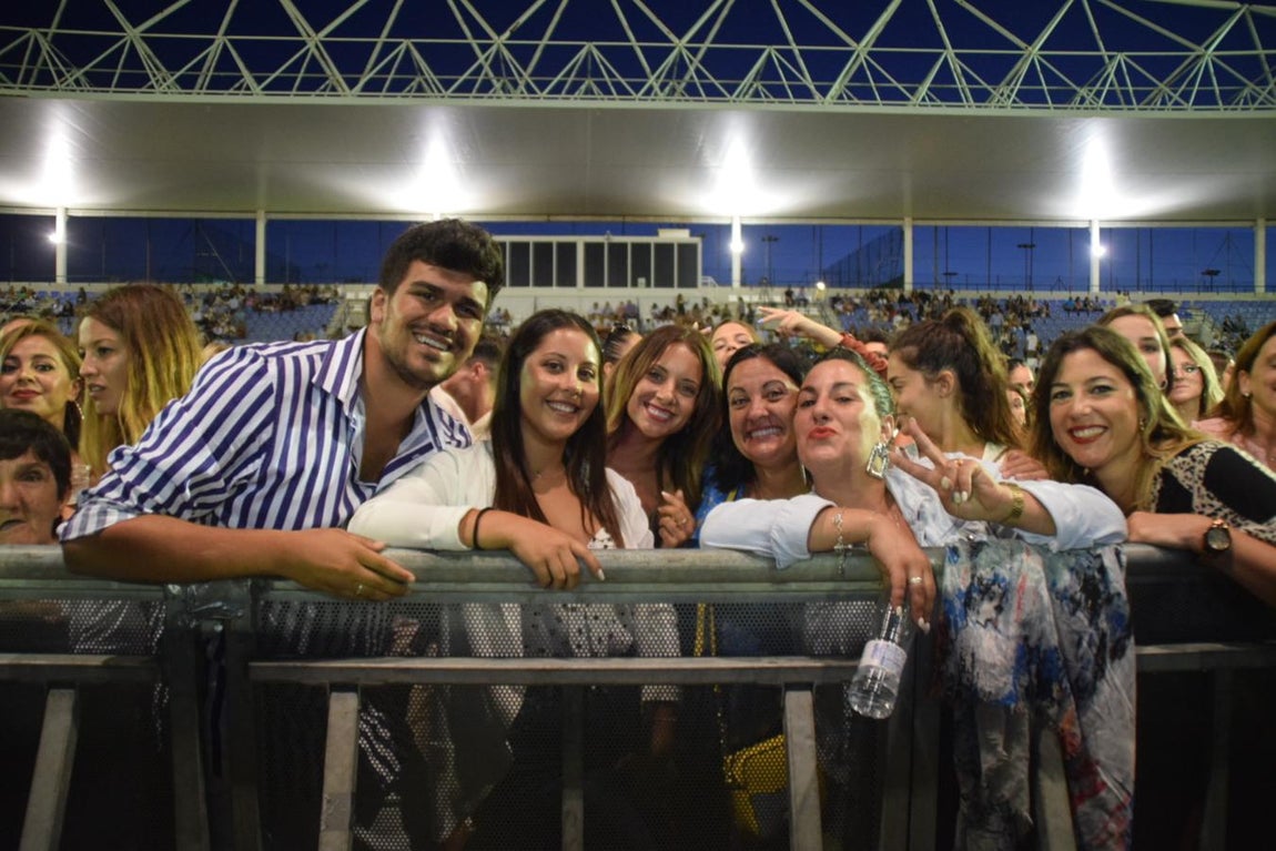 Fotos: Niña Pastori presenta en San Fernando &#039;Bajo tus alas&#039;