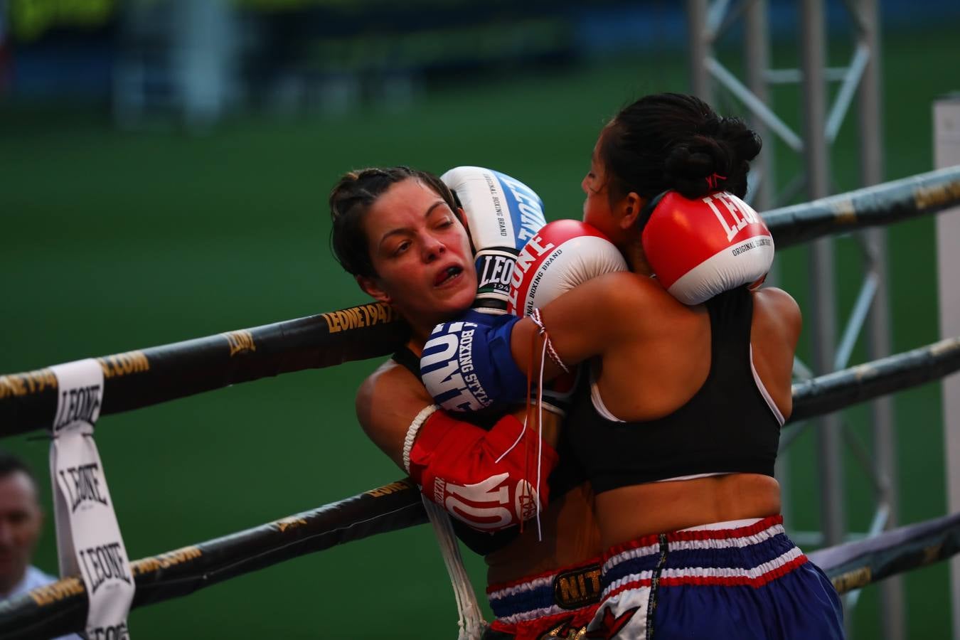 FOTOS: Noche de Muay Thai en Carranza. Así es Cádiz Fight Night