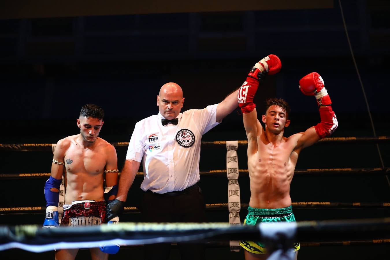 FOTOS: Noche de Muay Thai en Carranza. Así es Cádiz Fight Night