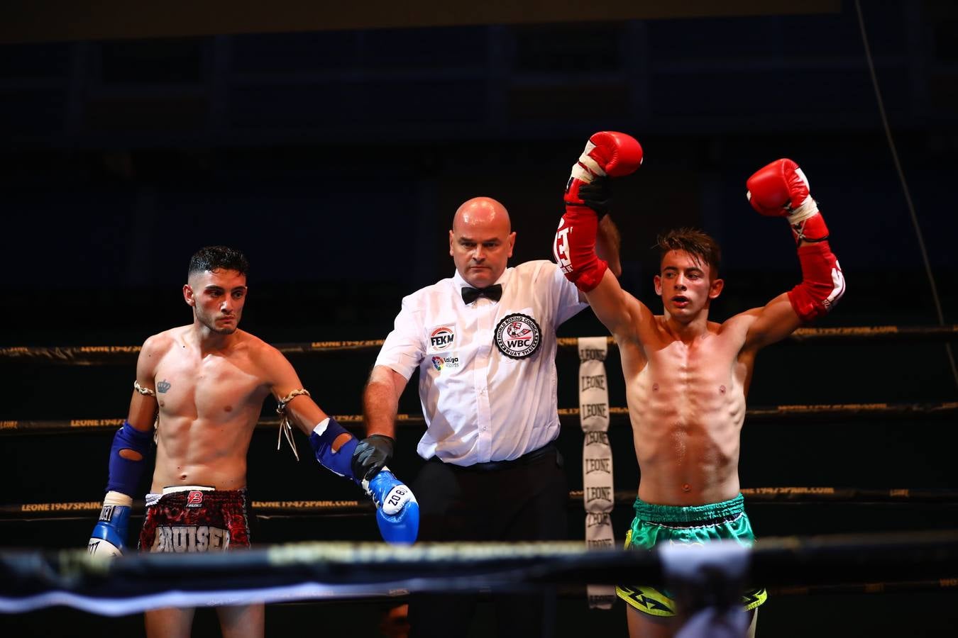 FOTOS: Noche de Muay Thai en Carranza. Así es Cádiz Fight Night