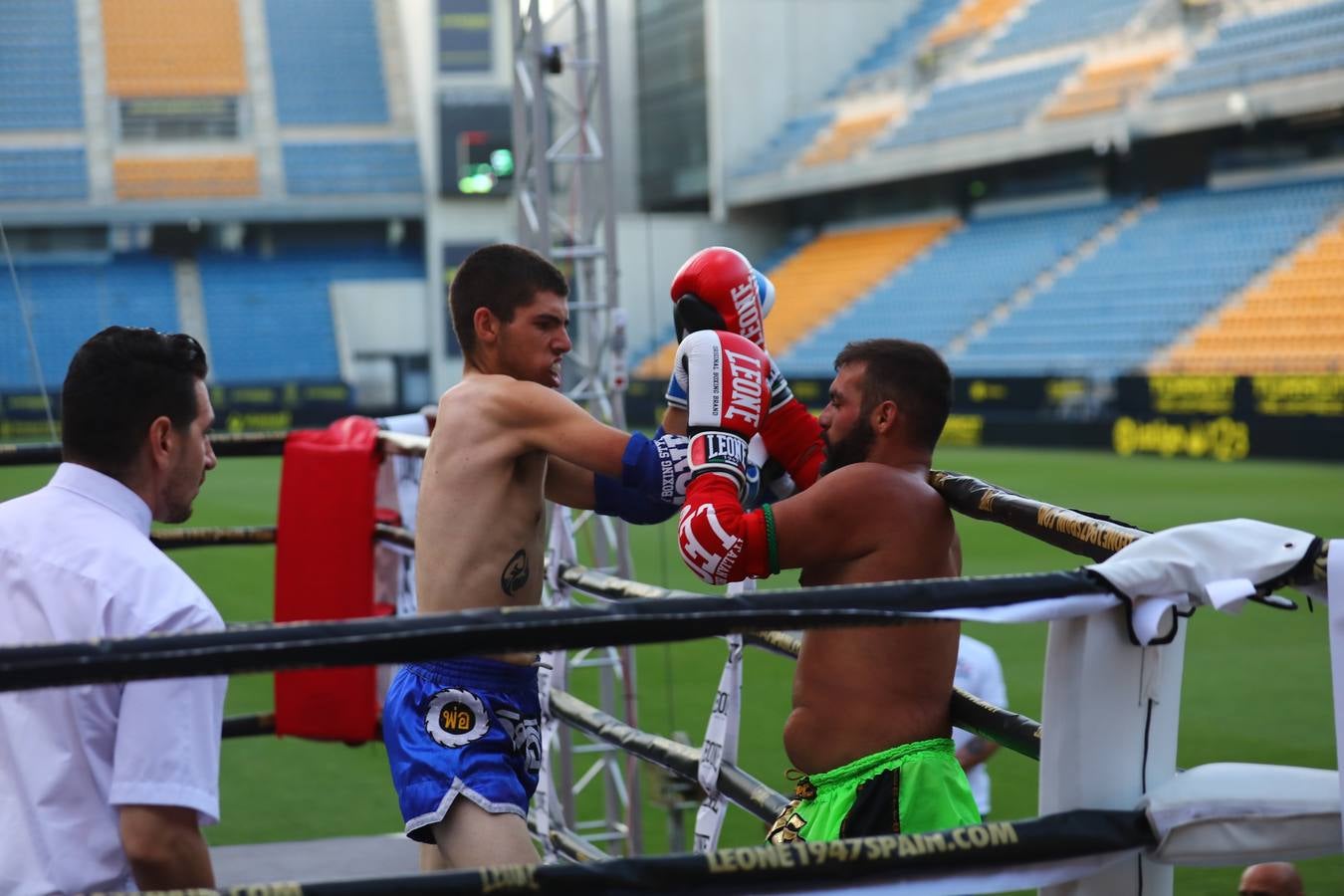 FOTOS: Noche de Muay Thai en Carranza. Así es Cádiz Fight Night