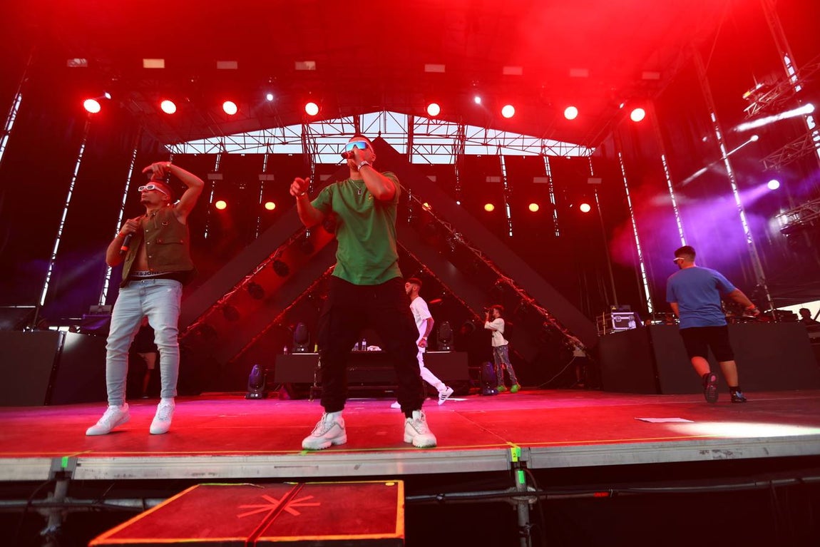 FOTOS: La primera noche de Puro Latino incendia El Puerto