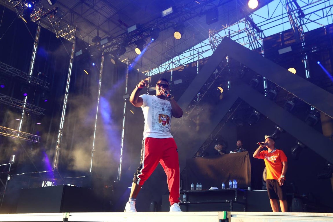 FOTOS: La primera noche de Puro Latino incendia El Puerto