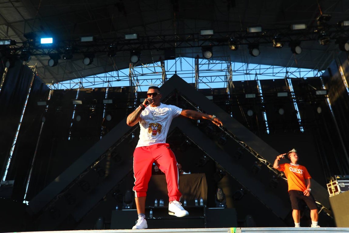 FOTOS: La primera noche de Puro Latino incendia El Puerto