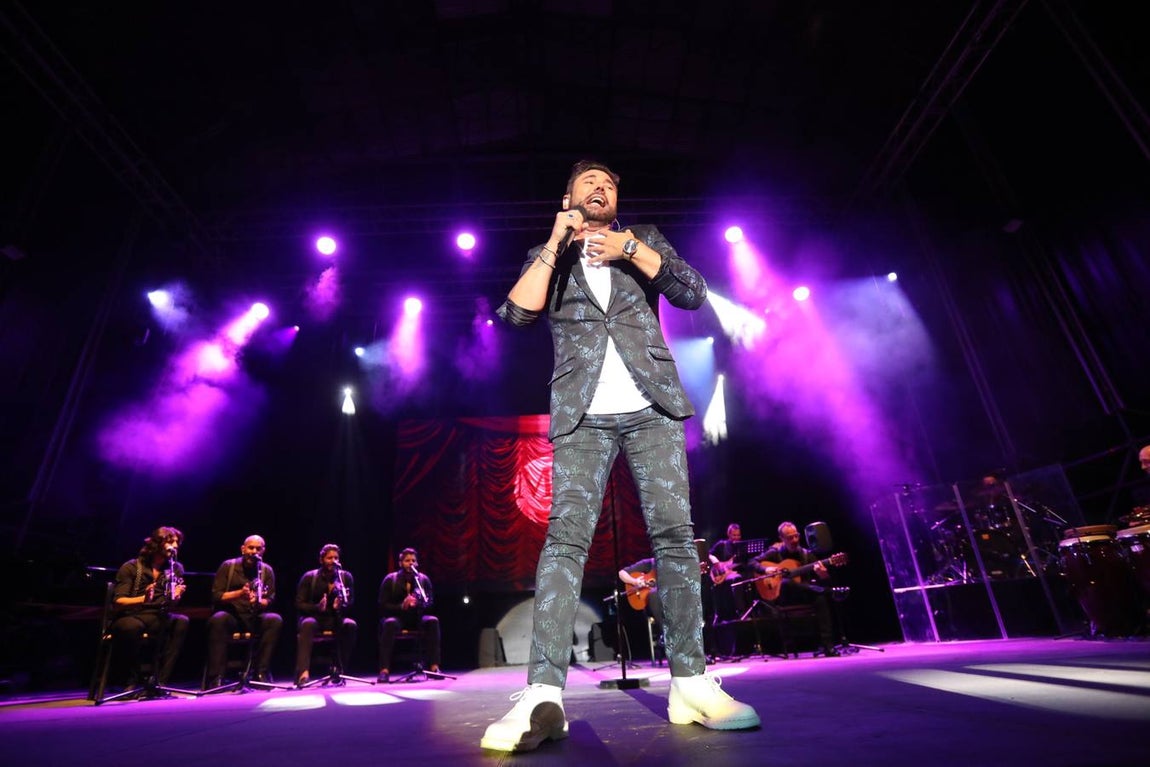 FOTOS: Las imágenes de Miguel Poveda en el Concert Music de Sancti Petri