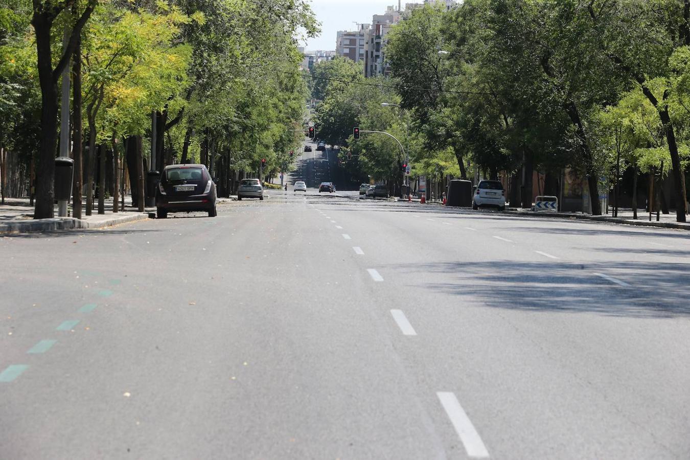 Madrid, vacío en agosto y sin coches en las avenidas