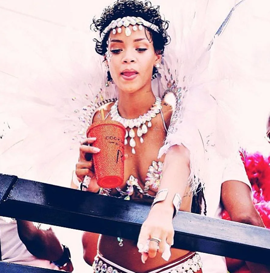 Rihanna se corona como la reina del carnaval de Barbados