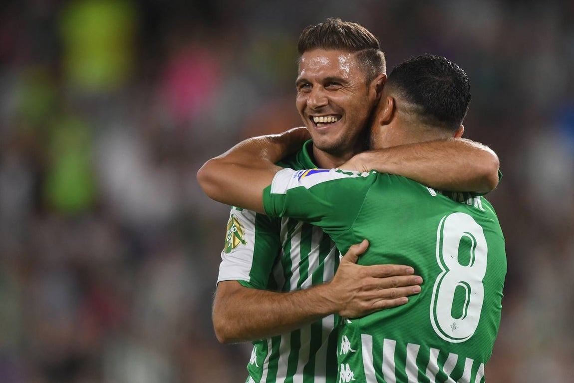 Las mejores imágenes del encuentro amistoso entre el Real Betis y la Unión Deportiva Las Palmas (1-0)