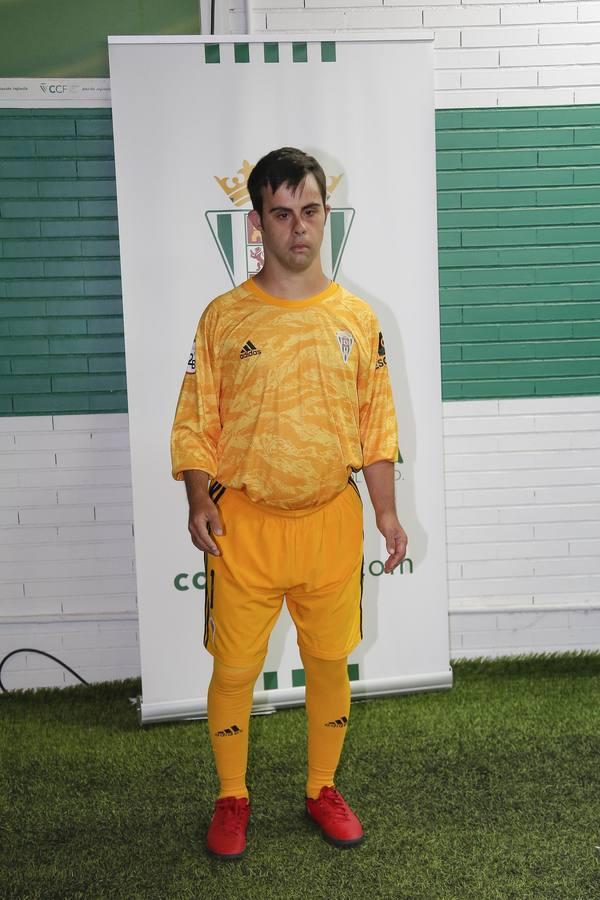 Así es la nueva equipación del Córdoba CF, en imágenes
