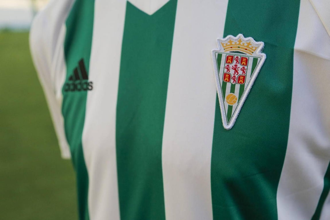 Así es la nueva equipación del Córdoba CF, en imágenes
